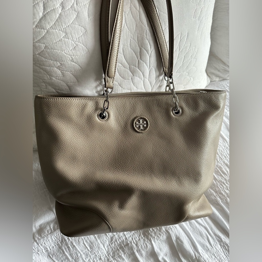 Tory Burch beautiful taupe pebbled Tote Bag